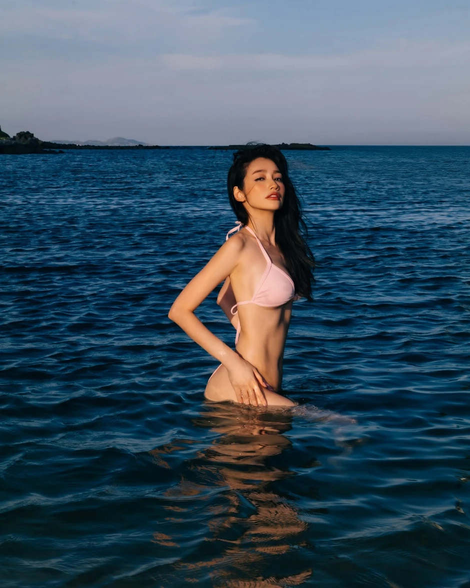Mỹ nhân Việt nhận thư mời casting Victoria's Secret: Top 100 gương mặt đẹp nhất thế giới, body đủ đọ với dàn thiên thần? Mỹ nhân Việt nhận thư mời casting Victoria's Secret: Top 100 gương mặt đẹp nhất thế giới, body đủ đọ với dàn thiên thần?