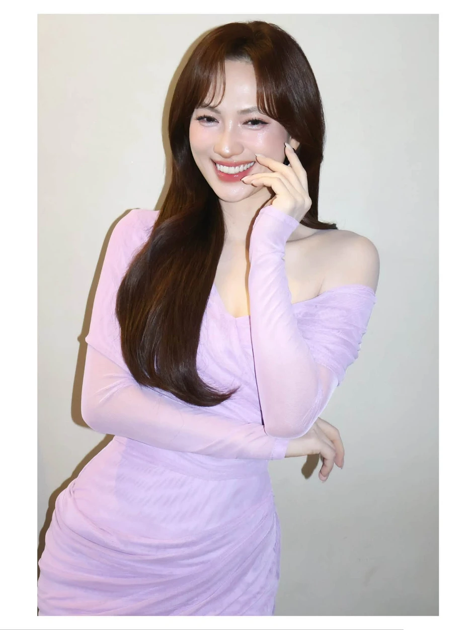 Mỹ nhân Việt vừa được đề cử đẹp nhất thế giới: Nàng thơ của Đen Vâu, cất giọng 1 lần thu 186 triệu views Mỹ nhân Việt vừa được đề cử đẹp nhất thế giới: Nàng thơ của Đen Vâu, cất giọng 1 lần thu 186 triệu views