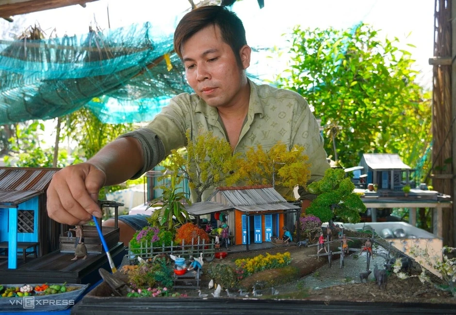 Mái nhà miền Tây sống lại qua mô hình thu nhỏ Mái nhà miền Tây sống lại qua mô hình thu nhỏ