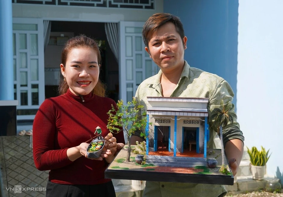 Mái nhà miền Tây sống lại qua mô hình thu nhỏ Mái nhà miền Tây sống lại qua mô hình thu nhỏ