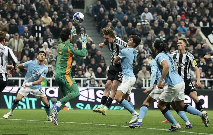 Marmoush lập "cú đúp" siêu phẩm, Man City vào tứ kết FA Cup Marmoush lập "cú đúp" siêu phẩm, Man City vào tứ kết FA Cup