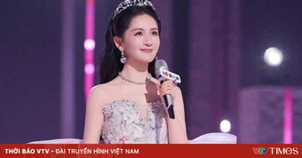 MC 'Đạp gió' bản Trung bị chỉ trích thiếu chuyên nghiệp