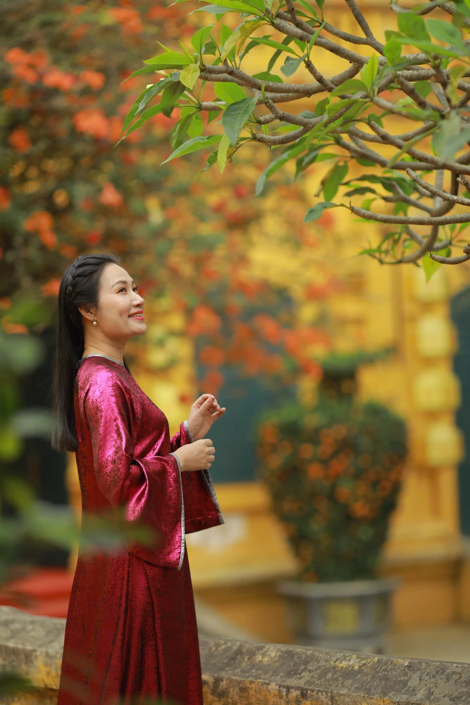 MC Hạnh AnAn: "Tôi chỉ là người sống ở Hà Nội và rất biết ơn mảnh đất này đã cưu mang tôi" MC Hạnh AnAn: "Tôi chỉ là người sống ở Hà Nội và rất biết ơn mảnh đất này đã cưu mang tôi"