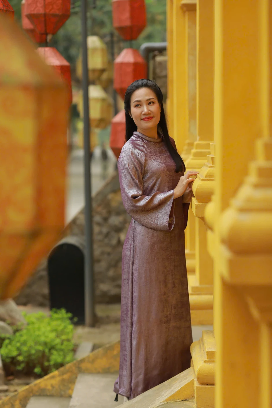 MC Hạnh AnAn: "Tôi chỉ là người sống ở Hà Nội và rất biết ơn mảnh đất này đã cưu mang tôi" MC Hạnh AnAn: "Tôi chỉ là người sống ở Hà Nội và rất biết ơn mảnh đất này đã cưu mang tôi"