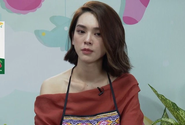 Mẹ đơn thân Vbiz được thiếu gia Vĩnh Long si mê rước về làm vợ, giờ sống trong khu nghĩ dưỡng rộng 12.000 m2 Mẹ đơn thân Vbiz được thiếu gia Vĩnh Long si mê rước về làm vợ, giờ sống trong khu nghĩ dưỡng rộng 12.000 m2
