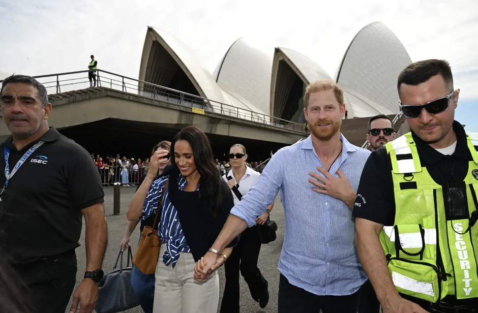 Meghan Markle thành trụ cột kinh tế gia đình Meghan Markle thành trụ cột kinh tế gia đình