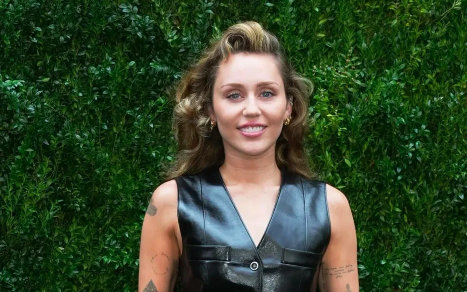 Miley Cyrus nhận giải thưởng Nhà sáng tạo của iHeartRadio Music Awards 2026 Miley Cyrus nhận giải thưởng Nhà sáng tạo của iHeartRadio Music Awards 2026