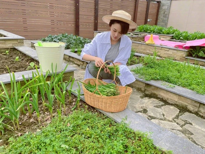 Minh tinh - sĩ quan đặc công nên duyên nhờ show nhập ngũ: "Chân mệnh thiên tử của em là anh hùng đúng nghĩa" Minh tinh - sĩ quan đặc công nên duyên nhờ show nhập ngũ: "Chân mệnh thiên tử của em là anh hùng đúng nghĩa"