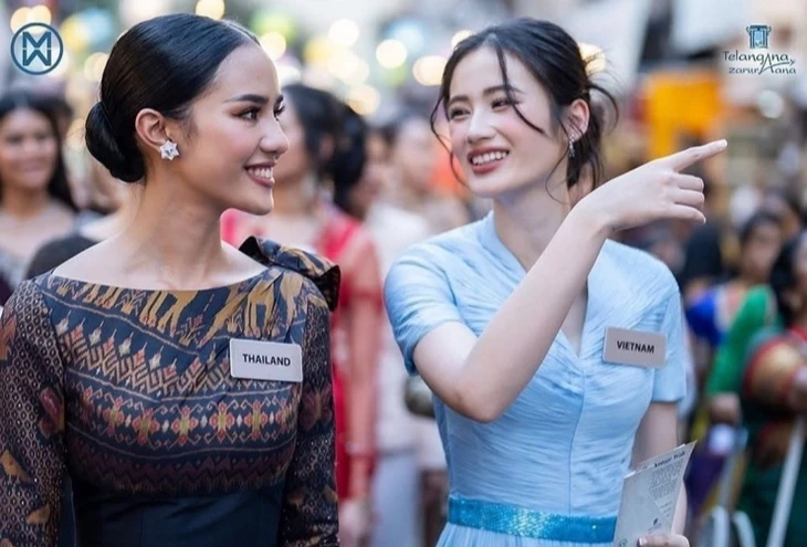 Miss World kỷ niệm 75 năm tại Việt Nam, đương kim Hoa hậu Thế giới nhắc Ý Nhi Miss World kỷ niệm 75 năm tại Việt Nam, đương kim Hoa hậu Thế giới nhắc Ý Nhi