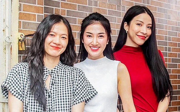 Mới chia tay bé ba trong Bóng ma hạnh phúc, khán giả lại 'nóng máu' với Phấn của Nợ đời vay trả Mới chia tay bé ba trong Bóng ma hạnh phúc, khán giả lại 'nóng máu' với Phấn của Nợ đời vay trả