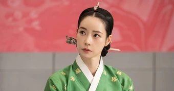 My Royal Nemesis sẽ soán ngôi Perfect Crown, Lim Ji Yeon diễn như 'lên đồng'