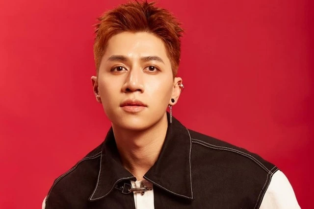 Nam ca sĩ điển trai từng vỡ xương gò má, liệt nửa mặt: Lui về hậu trường suốt nhiều năm