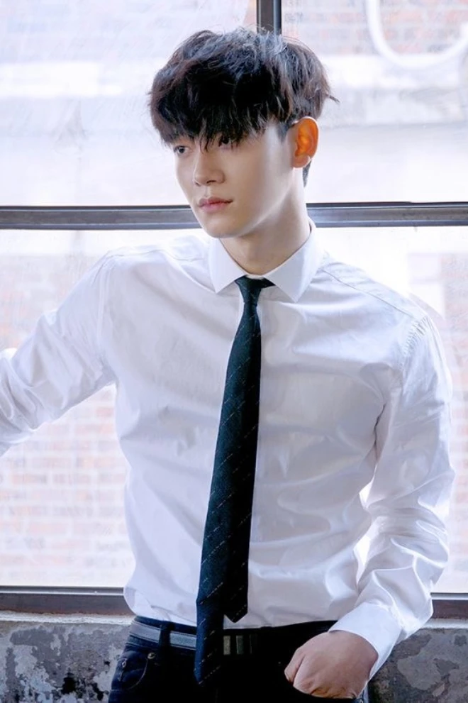 Nam ca sĩ hạng A bị cả MXH xua đuổi vì cưới vợ và có con cùng lúc, nay lần đầu khoe visual con gái lớn tướng không tưởng Nam ca sĩ hạng A bị cả MXH xua đuổi vì cưới vợ và có con cùng lúc, nay lần đầu khoe visual con gái lớn tướng không tưởng
