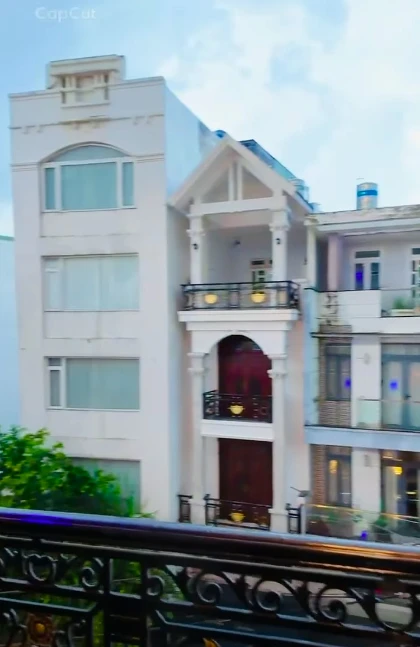 Nam ca sĩ SN 1981 quê Hà Nội mang biệt thự 7 tầng ở Gò Vấp rao cho thuê trọ: Cận cảnh bên trong Nam ca sĩ SN 1981 quê Hà Nội mang biệt thự 7 tầng ở Gò Vấp rao cho thuê trọ: Cận cảnh bên trong