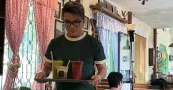 Nam ca sĩ U60 đình đám sắp đi bán cà phê ở đường Bùi Thị Xuân, Đà Lạt