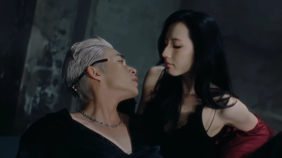 Nam ca sĩ Vbiz tự nhận cả đời chưa có lấy 1 bản hit, ra MV đầy tranh cãi viral bằng 16 năm đi hát Nam ca sĩ Vbiz tự nhận cả đời chưa có lấy 1 bản hit, ra MV đầy tranh cãi viral bằng 16 năm đi hát