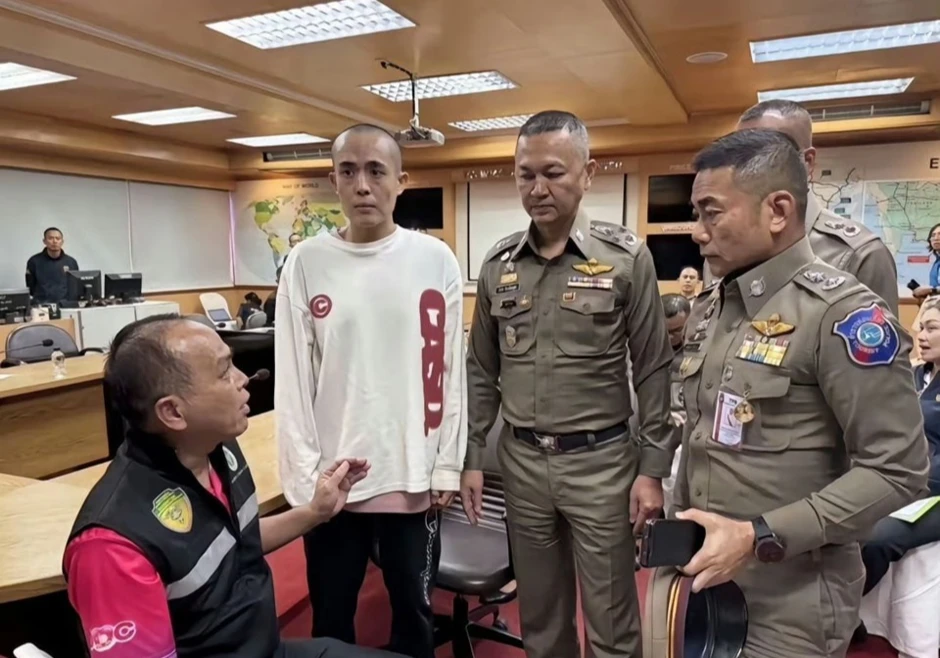 Nam diễn viên 9X là nạn nhân thật của ổ buôn người: Bị lừa bán 3 lần trong 4 ngày, xem phim tài liệu trên đài trung ương mà đỏ mắt Nam diễn viên 9X là nạn nhân thật của ổ buôn người: Bị lừa bán 3 lần trong 4 ngày, xem phim tài liệu trên đài trung ương mà đỏ mắt