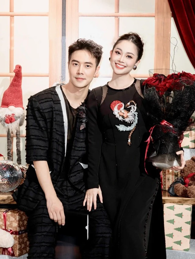 Nam diễn viên VTV từng nghỉ học, chạy xe tải, làm đồng nát: Giờ là chồng của MC có nụ cười đẹp nhất nhà đài Nam diễn viên VTV từng nghỉ học, chạy xe tải, làm đồng nát: Giờ là chồng của MC có nụ cười đẹp nhất nhà đài