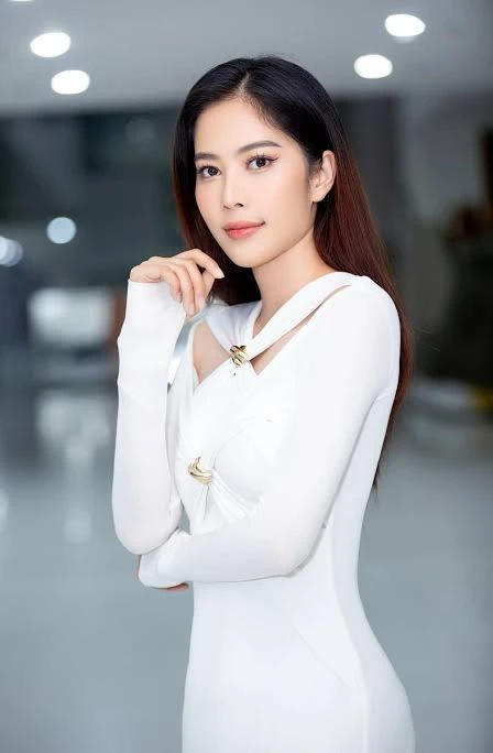 Nam Em đang vui ra mặt