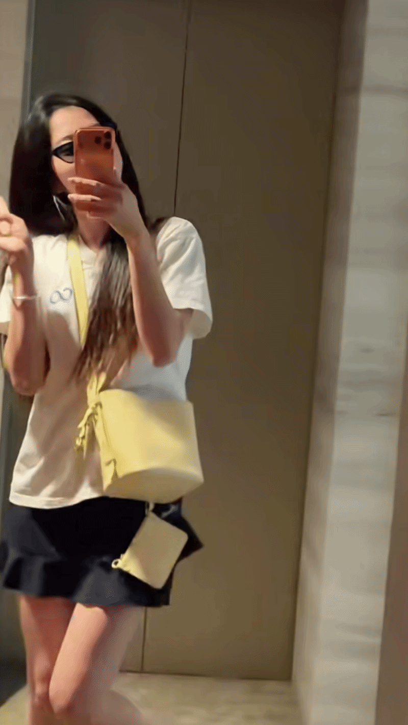 Nam Em đang vui ra mặt