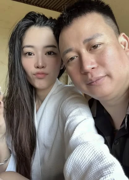 Nam Em xác nhận chia tay bạn trai