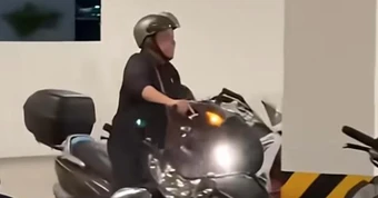 Nam nghệ sĩ đình đám một mình nuôi con, có 4 căn nhà ở TP.HCM, 2 mảnh đất ở Tây Ninh