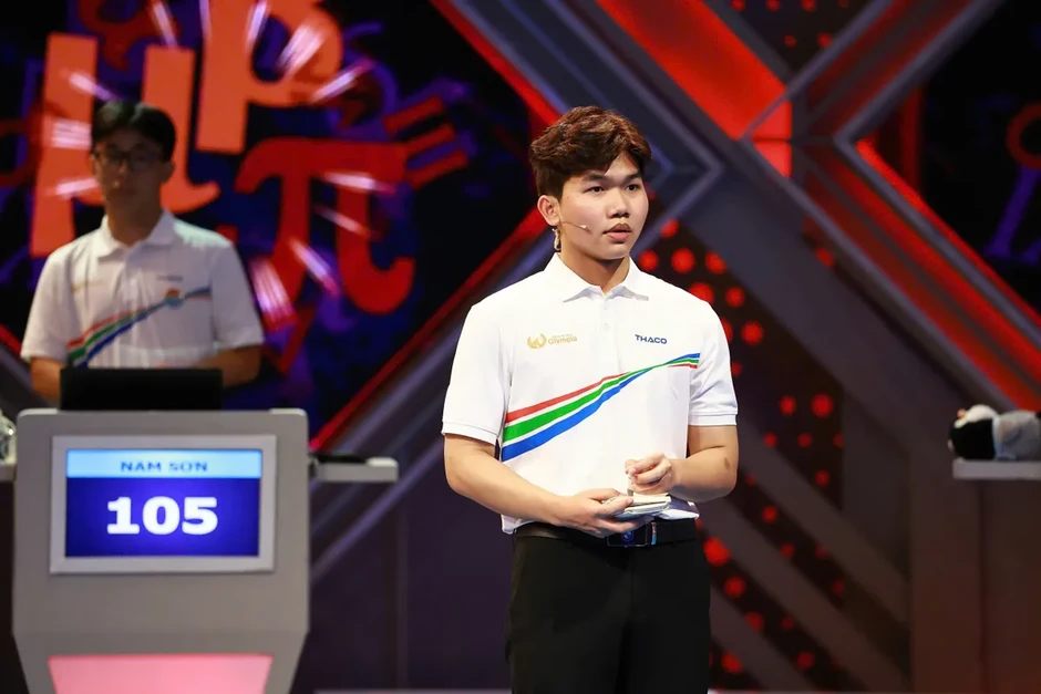 Nam sinh Hưng Yên vỡ òa sau khoảnh khắc đưa cầu truyền hình Olympia về trường Nam sinh Hưng Yên vỡ òa sau khoảnh khắc đưa cầu truyền hình Olympia về trường