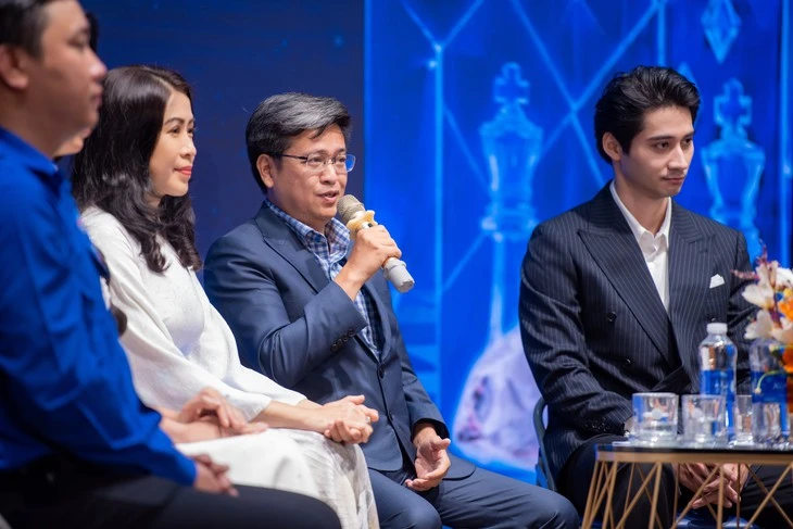 Nam vương Tuấn Ngọc: Hoa khôi không cần là người xinh nhất Nam vương Tuấn Ngọc: Hoa khôi không cần là người xinh nhất