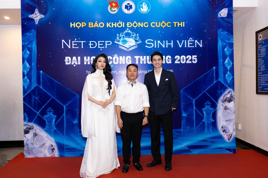 Nam vương Tuấn Ngọc: "Tôi không phải thiếu gia, vẫn áp lực tài chính" Nam vương Tuấn Ngọc: "Tôi không phải thiếu gia, vẫn áp lực tài chính"