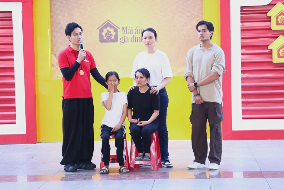 Nàng hậu Việt bất chấp hình tượng trong show thực tế