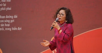 Ngày thơ tưng bừng trở lại Văn Miếu - Quốc Tử Giám