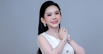 Nghệ sĩ cải lương Bình Tinh ở tuổi 40