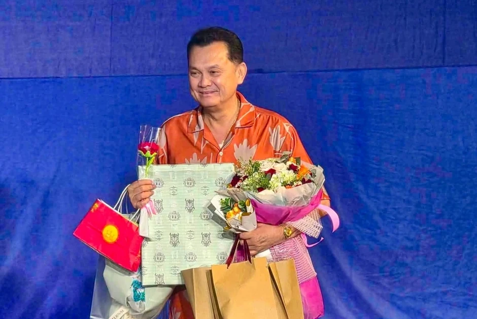Nghệ sĩ chia tay sân khấu Thiên Đăng Nghệ sĩ chia tay sân khấu Thiên Đăng