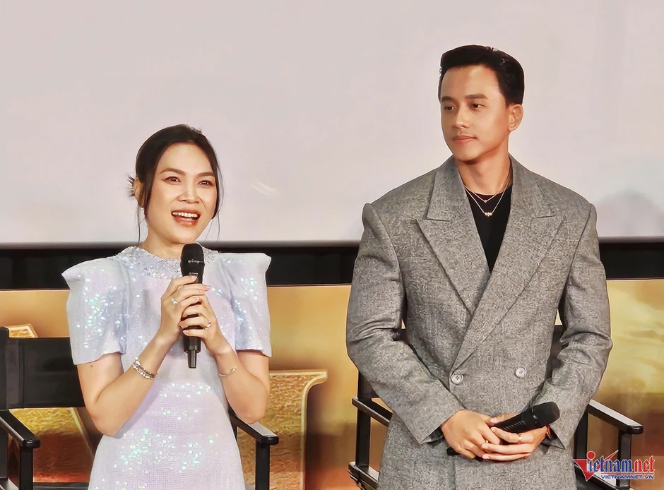 Nghệ sĩ Hạnh Thúy: Mai Tài Phến lao lực, sụt nhiều ký may mà có Mỹ Tâm chia sẻ Nghệ sĩ Hạnh Thúy: Mai Tài Phến lao lực, sụt nhiều ký may mà có Mỹ Tâm chia sẻ