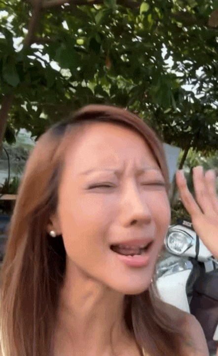 Nghệ sĩ Việt biểu diễn trước cựu Tổng thống Mỹ: Nổi tiếng 20 năm, nhan sắc "lão hóa ngược" như gái 18 Nghệ sĩ Việt biểu diễn trước cựu Tổng thống Mỹ: Nổi tiếng 20 năm, nhan sắc "lão hóa ngược" như gái 18