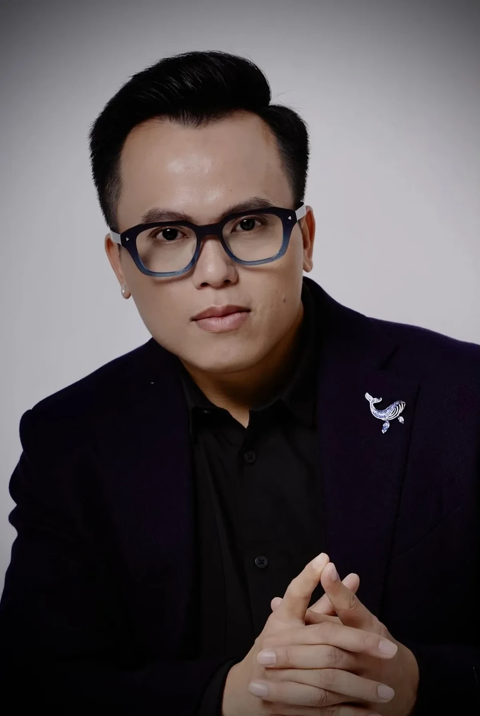 Nghệ sĩ vướng vòng lao lý: một người trượt ngã, tập thể lao đao