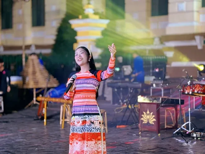 Nghệ thuật xuống phố Nghệ thuật xuống phố