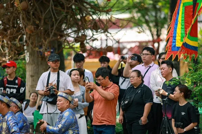 Nghệ thuật xuống phố Nghệ thuật xuống phố