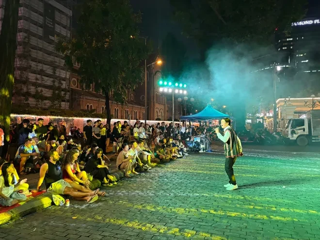 Nghệ thuật xuống phố Nghệ thuật xuống phố
