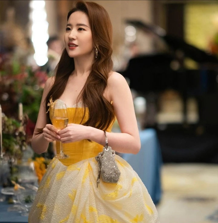 Ngỡ ngàng nhan sắc 'thần tiên tỷ tỷ' Lưu Diệc Phi ngày ấy - bây giờ Ngỡ ngàng nhan sắc 'thần tiên tỷ tỷ' Lưu Diệc Phi ngày ấy - bây giờ