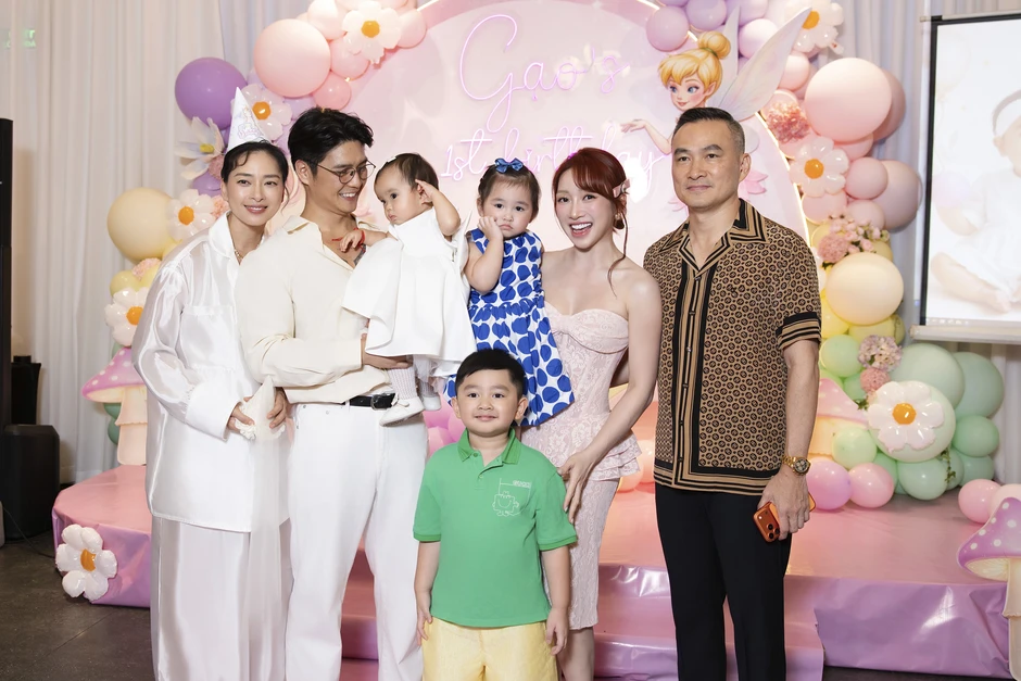 Ngô Thanh Vân làm điều đặc biệt trong tiệc thôi nôi của con gái Ngô Thanh Vân làm điều đặc biệt trong tiệc thôi nôi của con gái