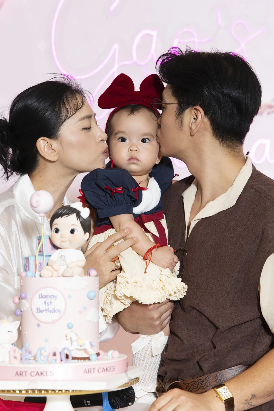 Ngô Thanh Vân làm điều đặc biệt trong tiệc thôi nôi của con gái Ngô Thanh Vân làm điều đặc biệt trong tiệc thôi nôi của con gái