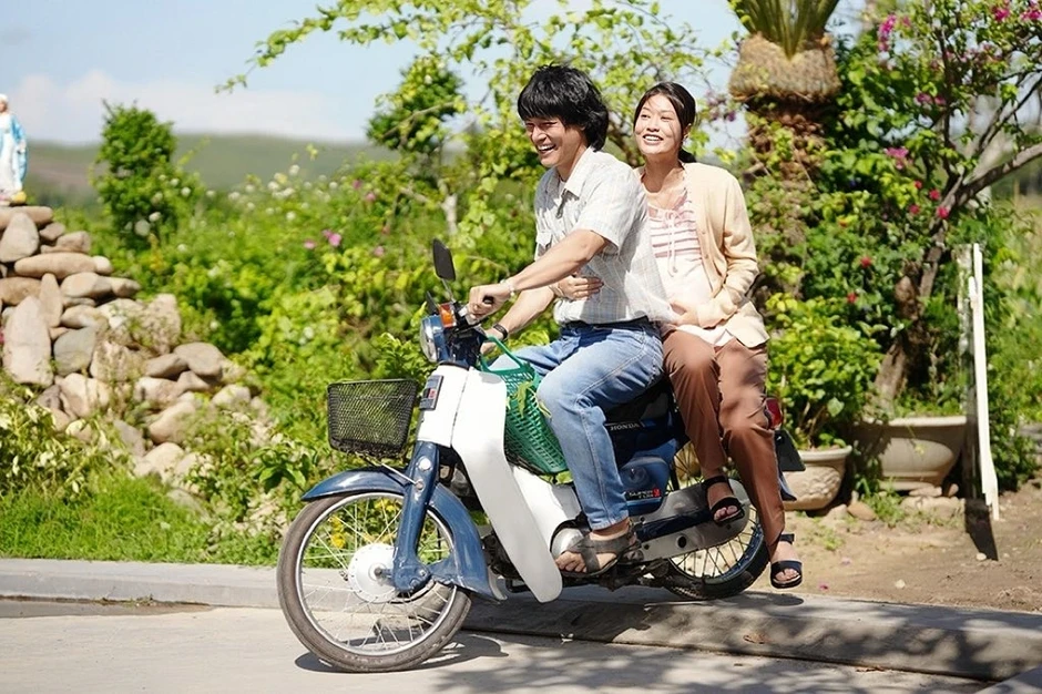 Ngoại hình nam chính đóng cặp cùng Hoa hậu Thiên Ân trong "Hẹn em ngày nhật thực"