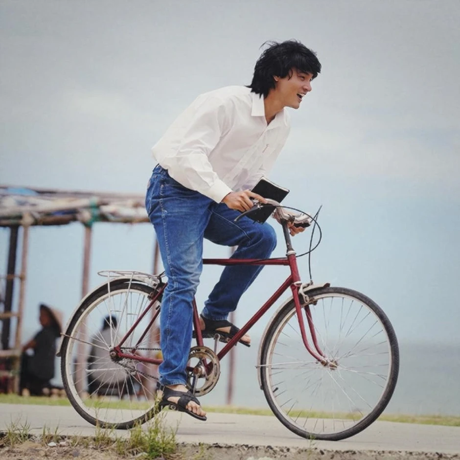 Ngoại hình nam chính đóng cặp cùng Hoa hậu Thiên Ân trong "Hẹn em ngày nhật thực"