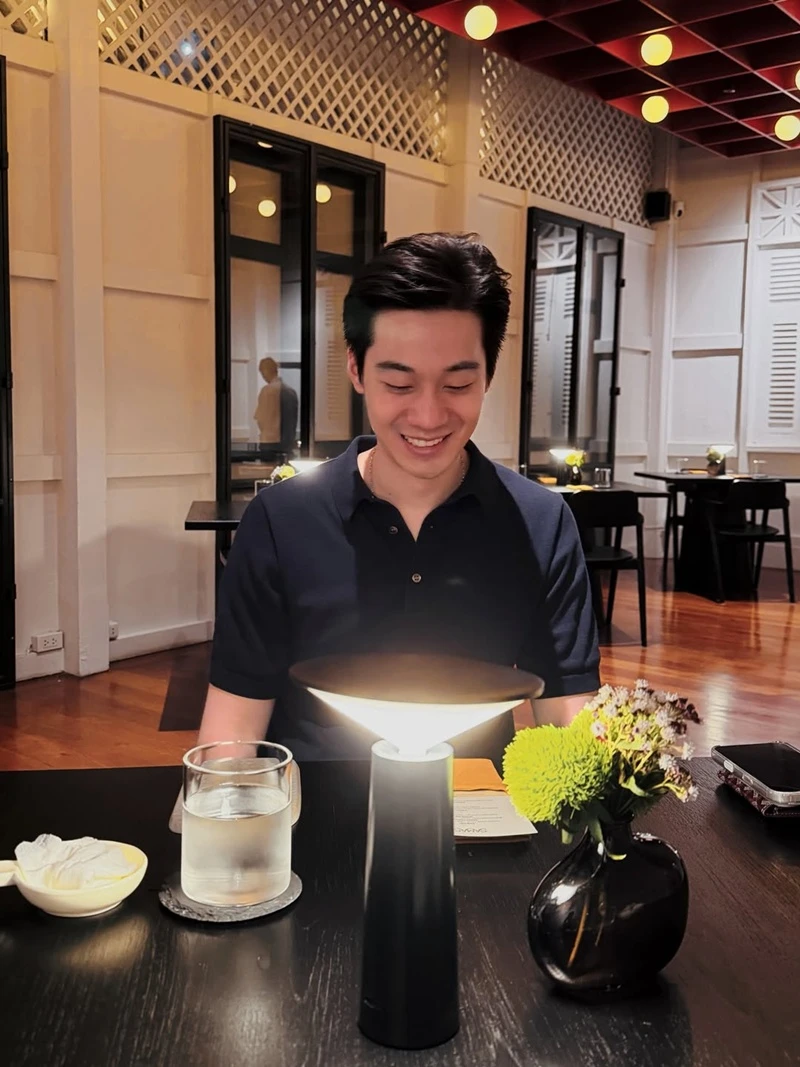 Ngọc nữ showbiz N. cưới thiếu gia nghìn tỷ ngành ngân hàng trong tháng 12, lộ hẳn clip cùng đàng trai đi phát thiệp mời