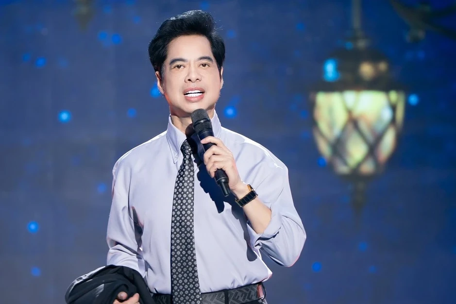 Ngọc Sơn chúc mừng em trai trúng cử đại biểu HĐND TP.HCM Ngọc Sơn chúc mừng em trai trúng cử đại biểu HĐND TP.HCM