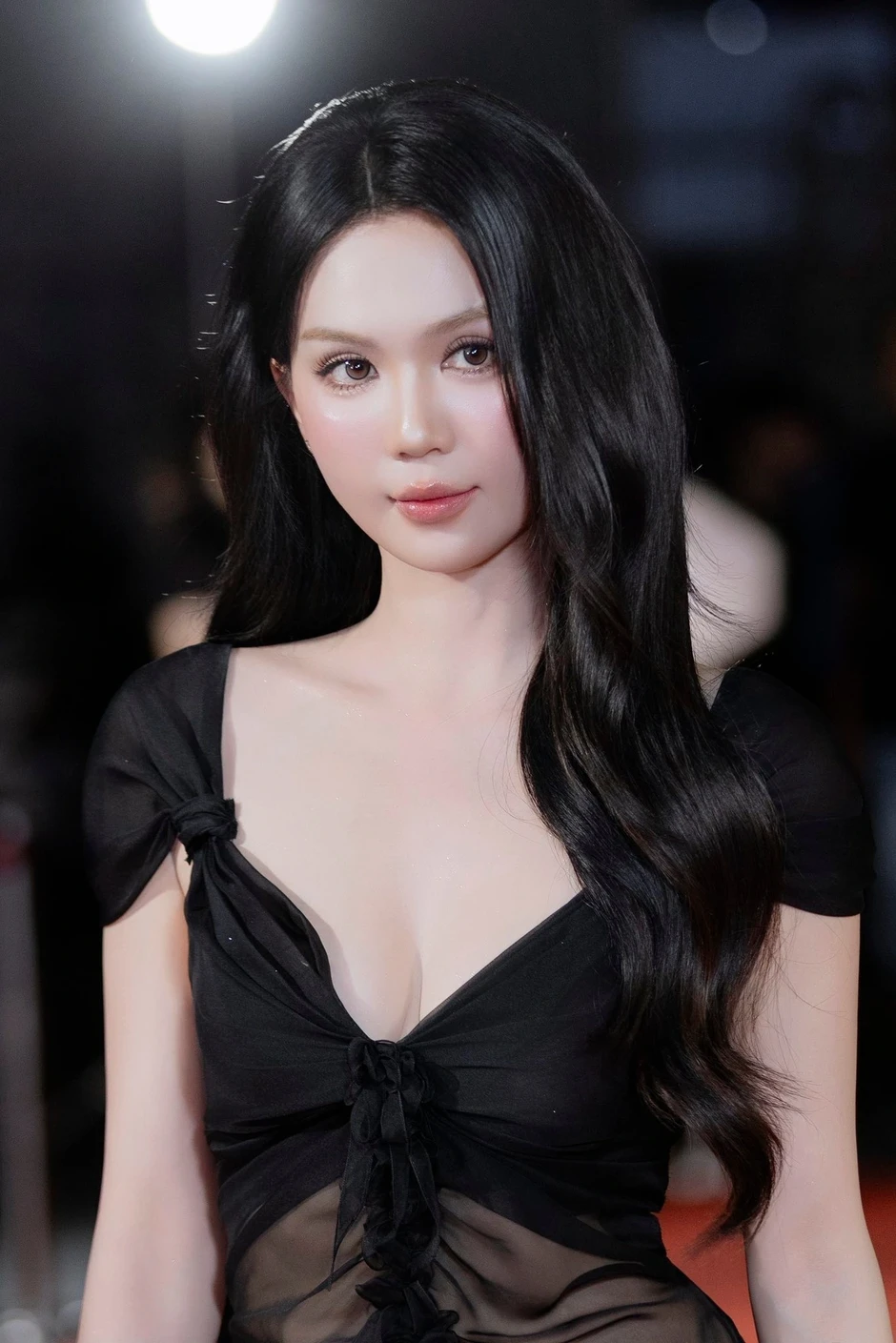 Ngọc Trinh trữ đông trứng, trải lòng chuyện sinh con ở tuổi 37 Ngọc Trinh trữ đông trứng, trải lòng chuyện sinh con ở tuổi 37