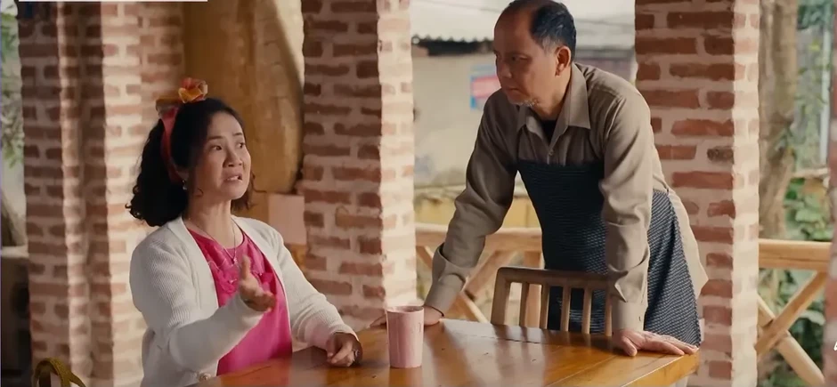 Ngược đường ngược nắng - Tập 1: Mai (Ngọc Huyền) vừa về quê Ngược đường ngược nắng - Tập 1: Mai (Ngọc Huyền) vừa về quê