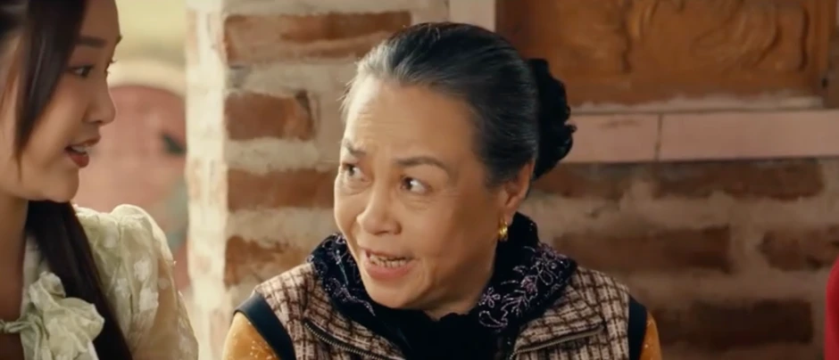 Ngược đường ngược nắng - Tập 13: Mang quà sang lấy lòng, Hồng nhận cái kết “đắng” từ cụ Chính Ngược đường ngược nắng - Tập 13: Mang quà sang lấy lòng, Hồng nhận cái kết “đắng” từ cụ Chính