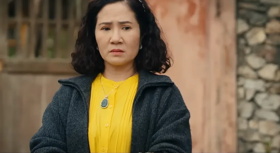 Ngược đường ngược nắng - Tập 22: Dì Tính bảo vệ Vân trước Hoàng Ngược đường ngược nắng - Tập 22: Dì Tính bảo vệ Vân trước Hoàng